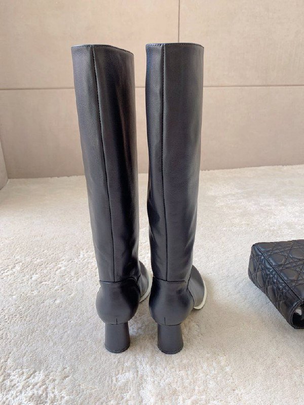 Чоботи шкіряні жіночі фото 4