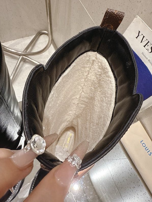 Boots leather women's фото 4