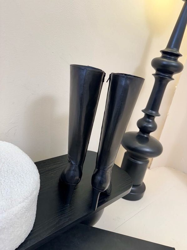 Boots leather women's фото 5