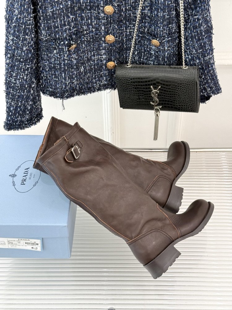 Чоботи шкіряні жіночі фото 5