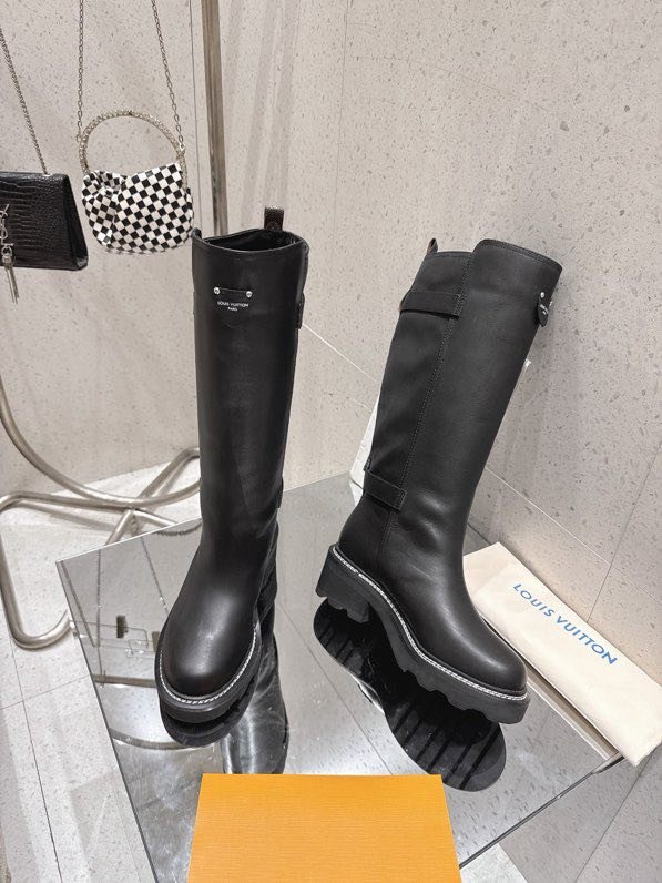 Boots leather women's фото 6