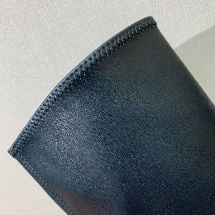 Boots leather women's фото 7