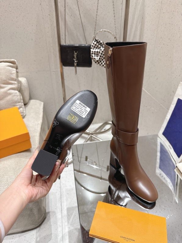 Сапоги кожаные женские фото 7