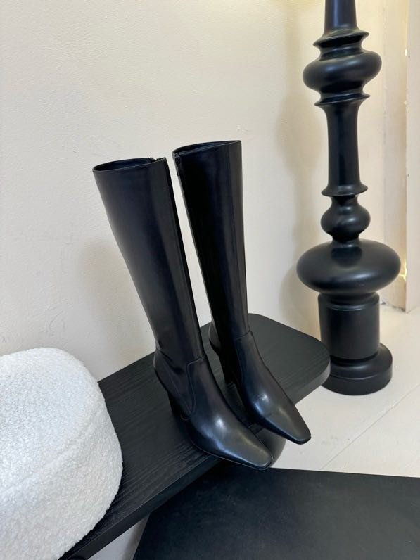 Boots leather women's фото 8