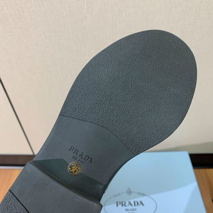 Boots leather women's фото 8