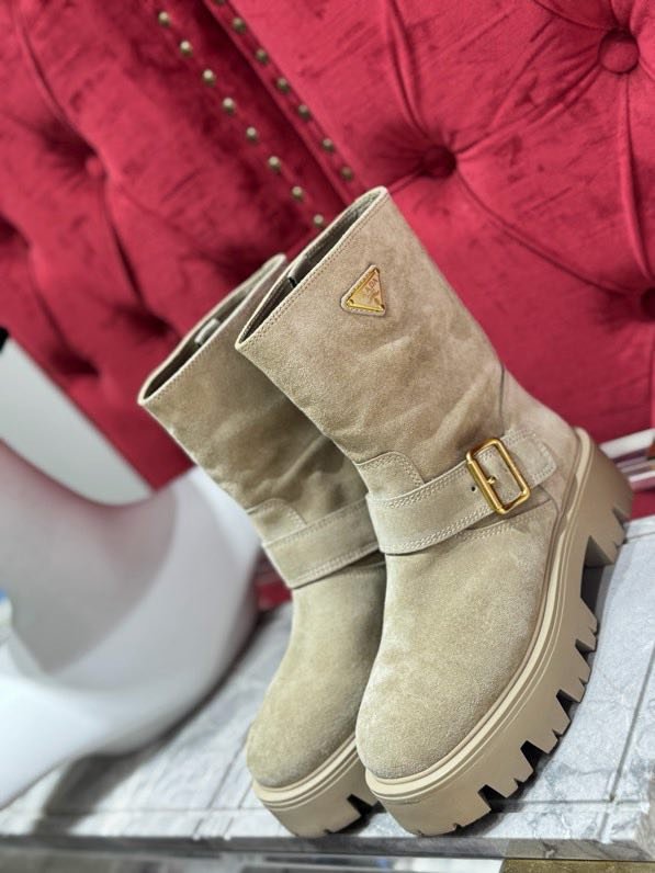 Boots leather women's фото 8