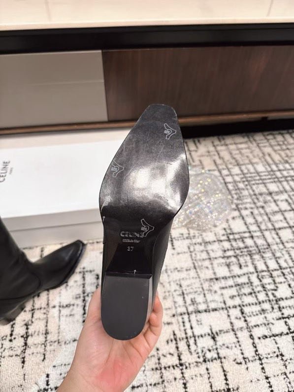 Чоботи шкіряні жіночі фото 9