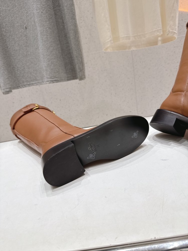 Boots leather women's фото 9