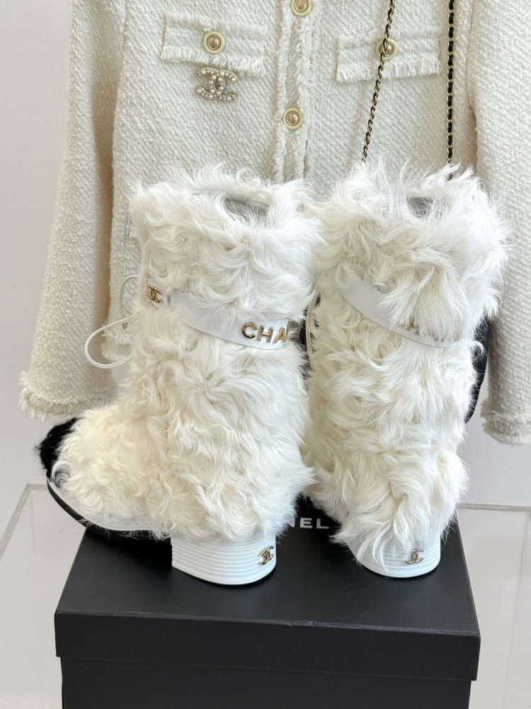 Сапоги меховые женские фото 5