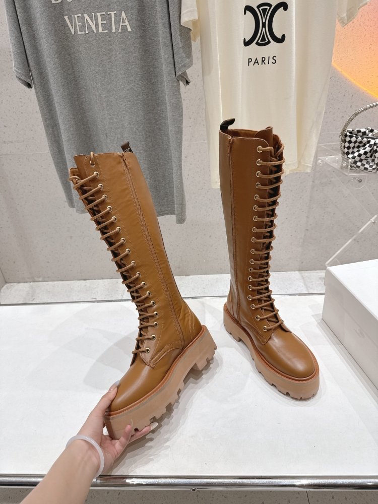 Чоботи на шнурівці в британському стилі фото 5