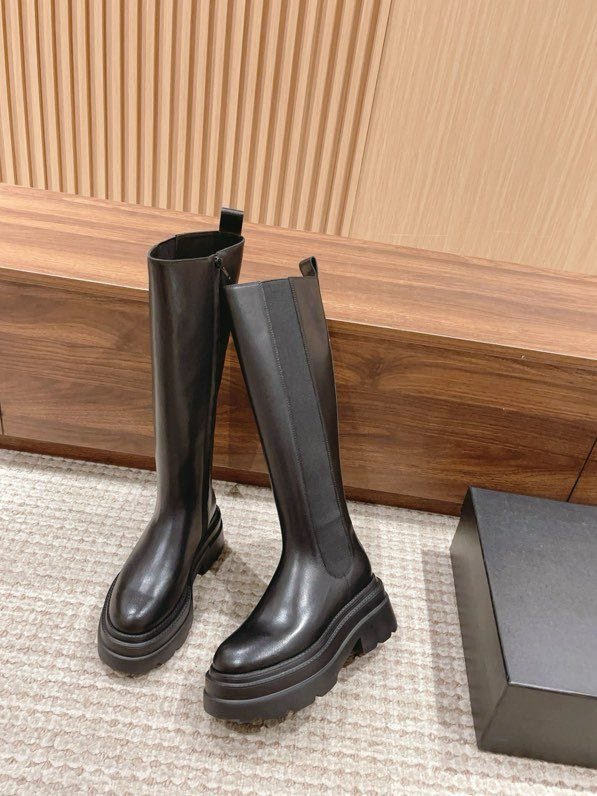 Чоботи на високою підошві фото 3