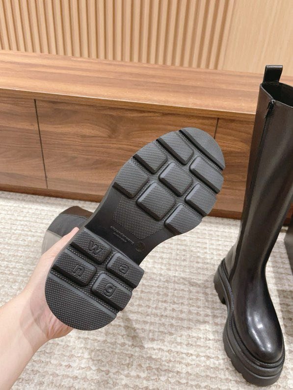 Чоботи на високою підошві фото 8