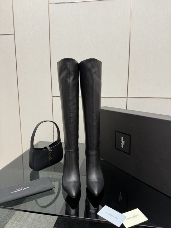 Чоботи на високому підборах фото 2