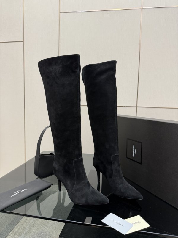 Чоботи на високому підборах фото 4