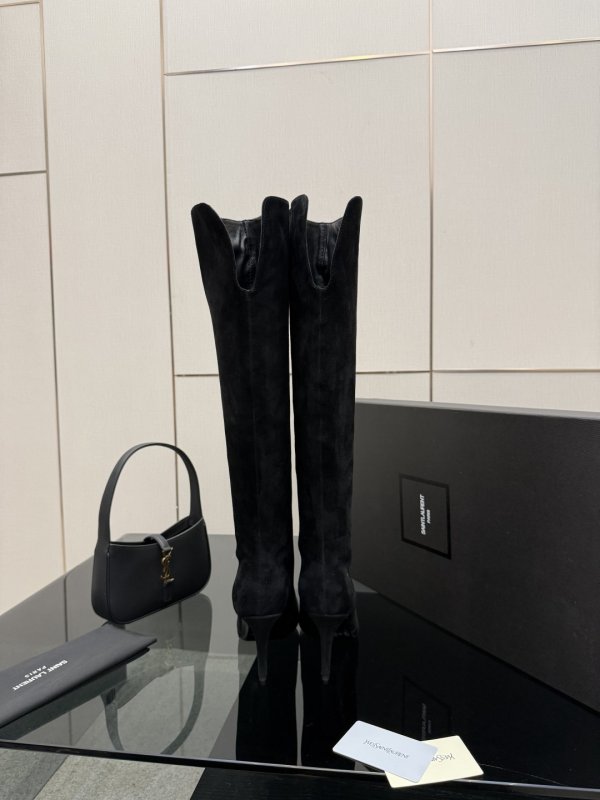 Чоботи на високому підборах фото 6