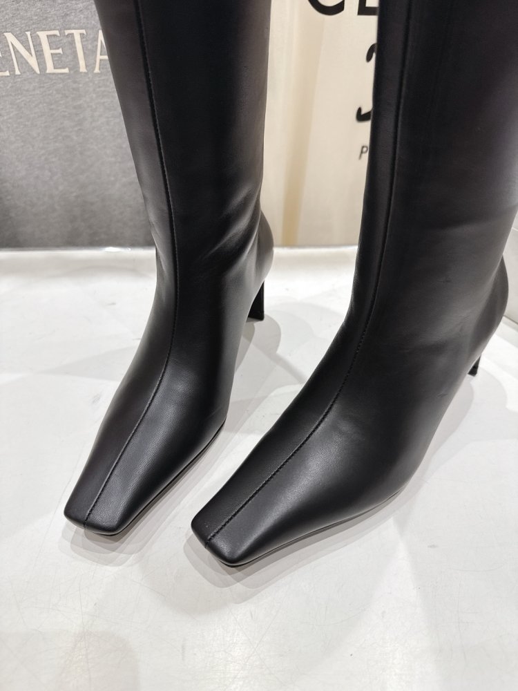 Boots on high heel фото 7