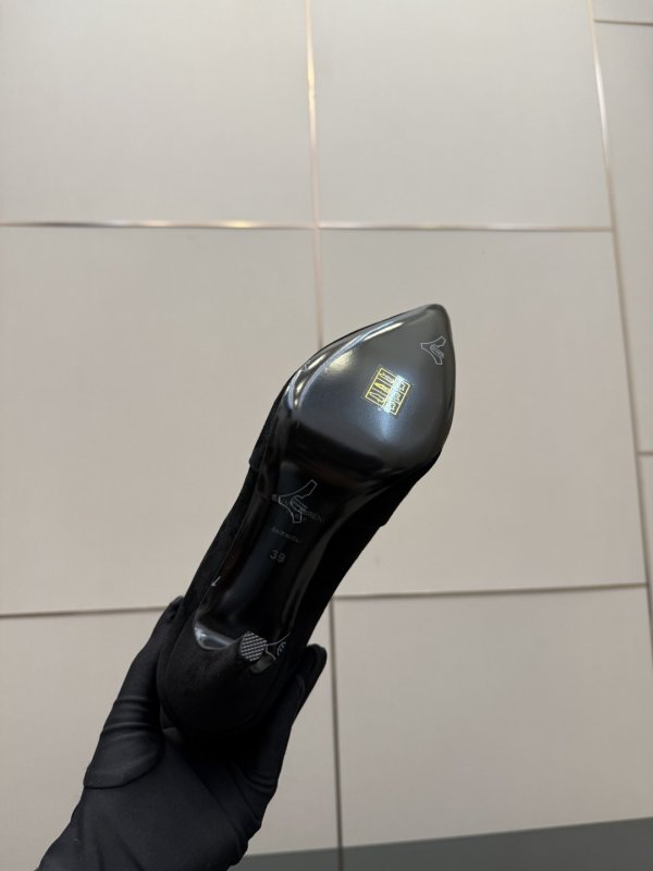 Чоботи на високому підборах фото 9