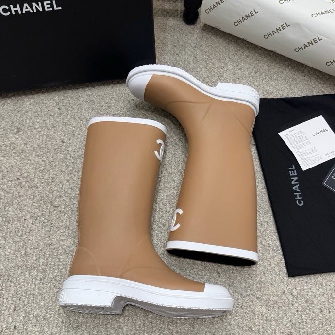 Чоботи гумові