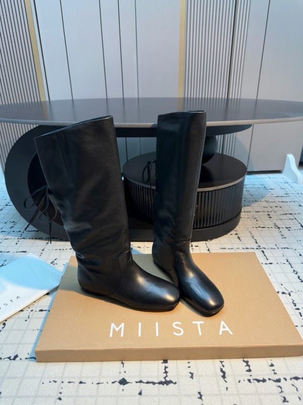 Сапоги с эластичным голенищем