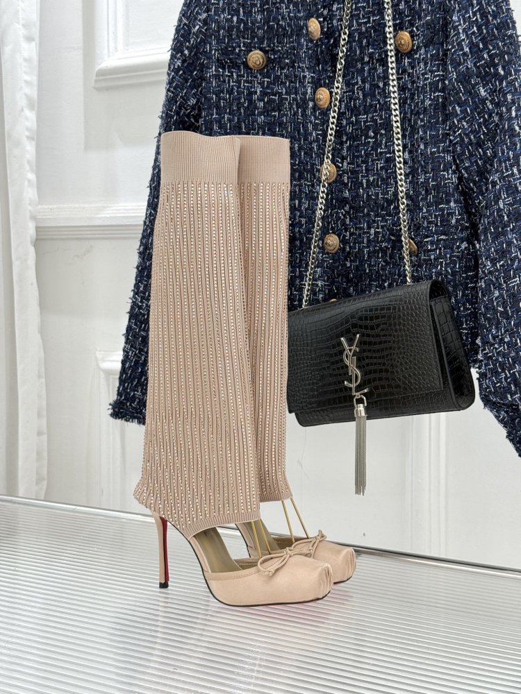 Сапоги с открытым носом