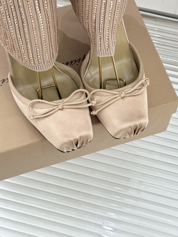 Сапоги с открытым носом фото 7