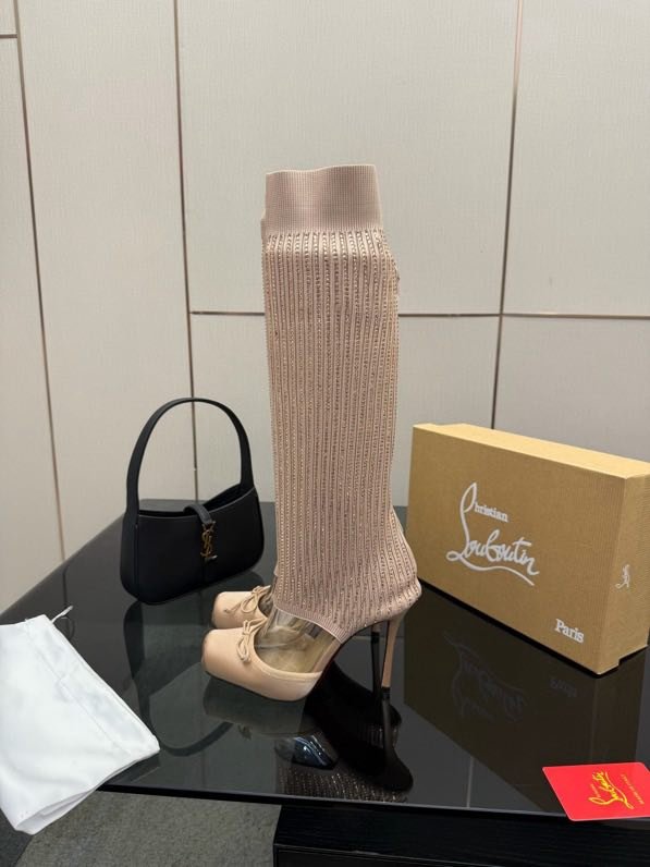 Сапоги с вязаным верхом на высоком каблуке фото 3