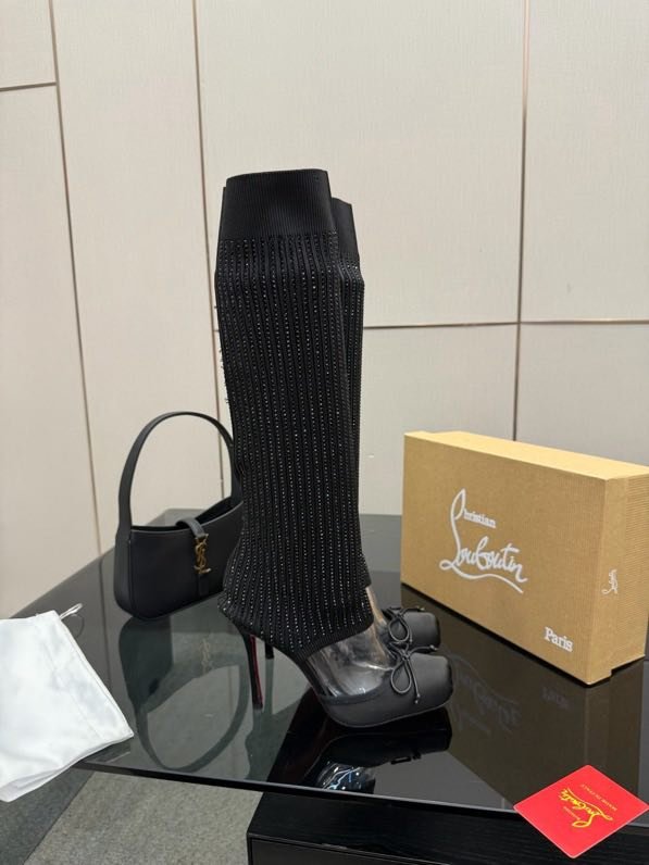 Сапоги с вязаным верхом на высоком каблуке фото 3