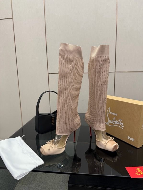 Сапоги с вязаным верхом на высоком каблуке фото 4