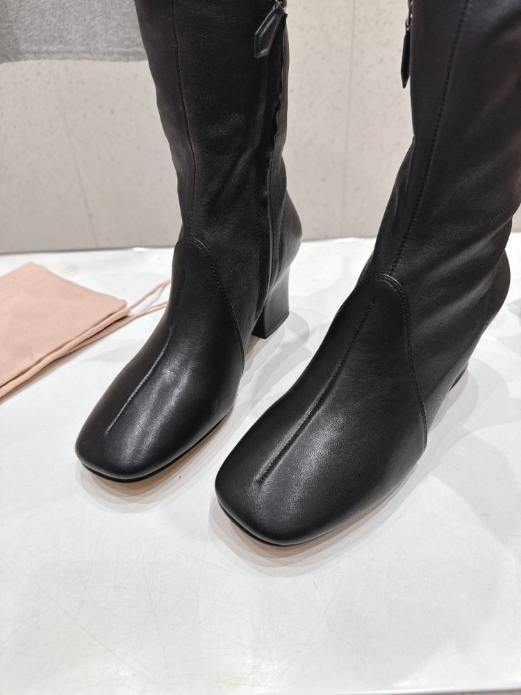 Сапоги выше колена на высоком каблуке фото 7