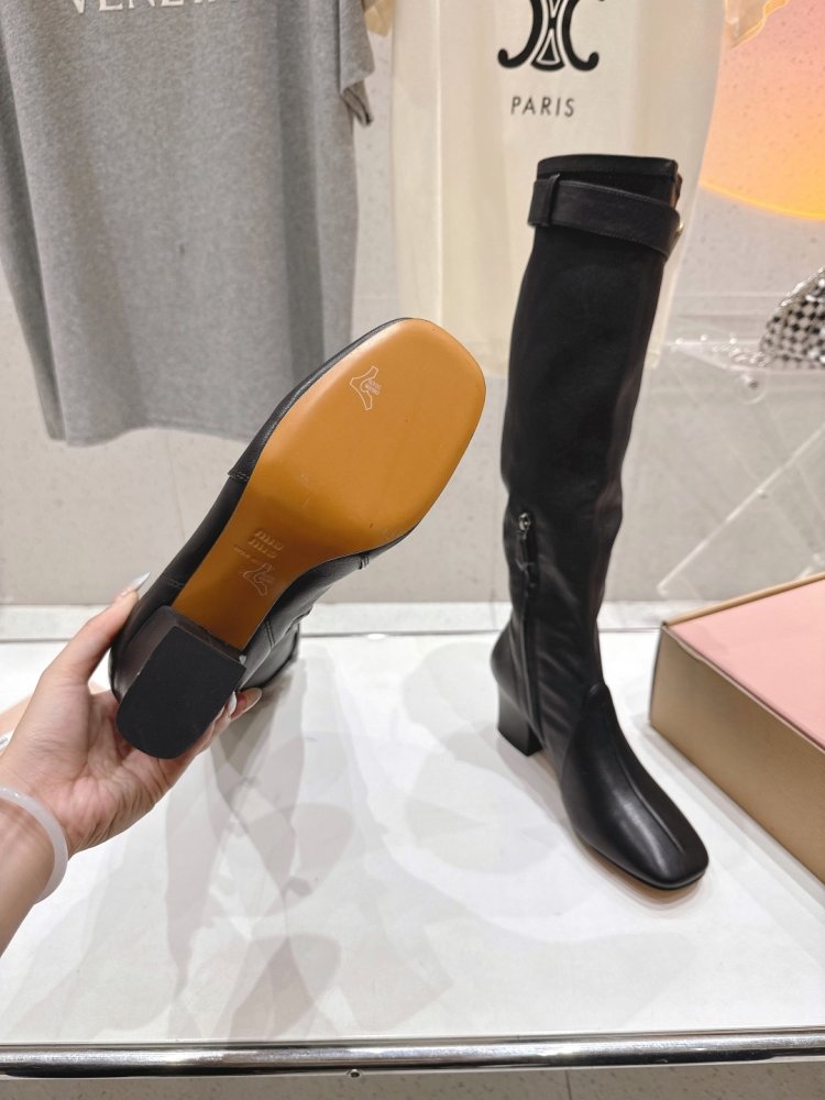 Сапоги выше колена на высоком каблуке фото 9