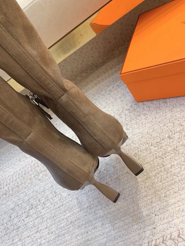 Сапоги замшевые на высоком каблуке фото 5