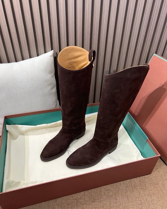 Чоботи замшеві жіночі