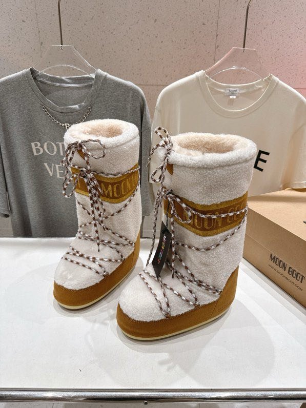 Чоботи жіночому зимові