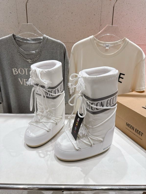 Чоботи жіночому зимові