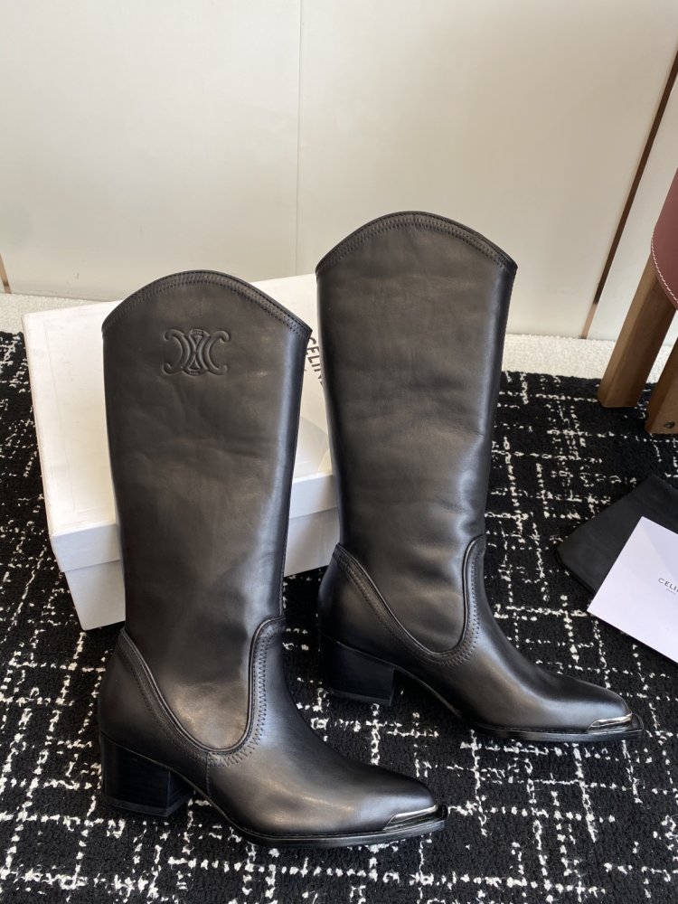 Сапоги женские кожаные на массивном каблуке с острым носком фото 5