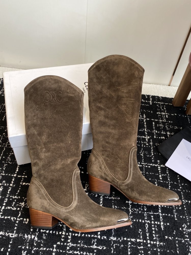 Сапоги женские кожаные на массивном каблуке с острым носком фото 5