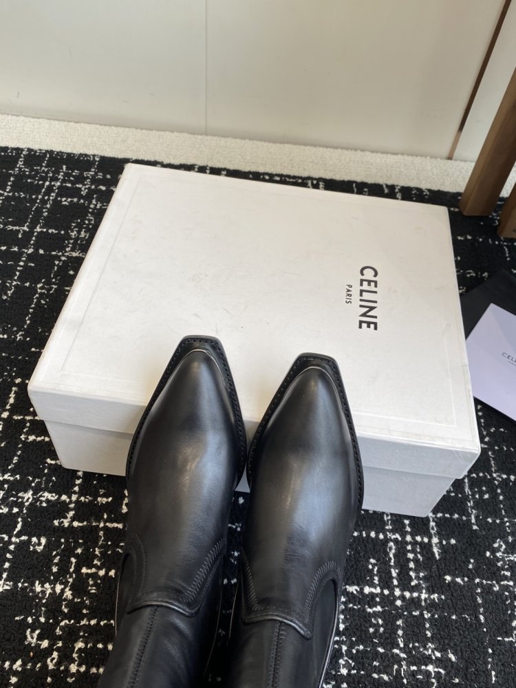 Сапоги женские кожаные на массивном каблуке с острым носком фото 7