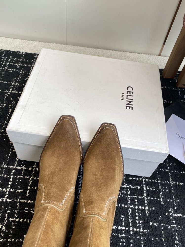 Чоботи жіночі шкіряні на масивному підборах з гострим носком фото 7