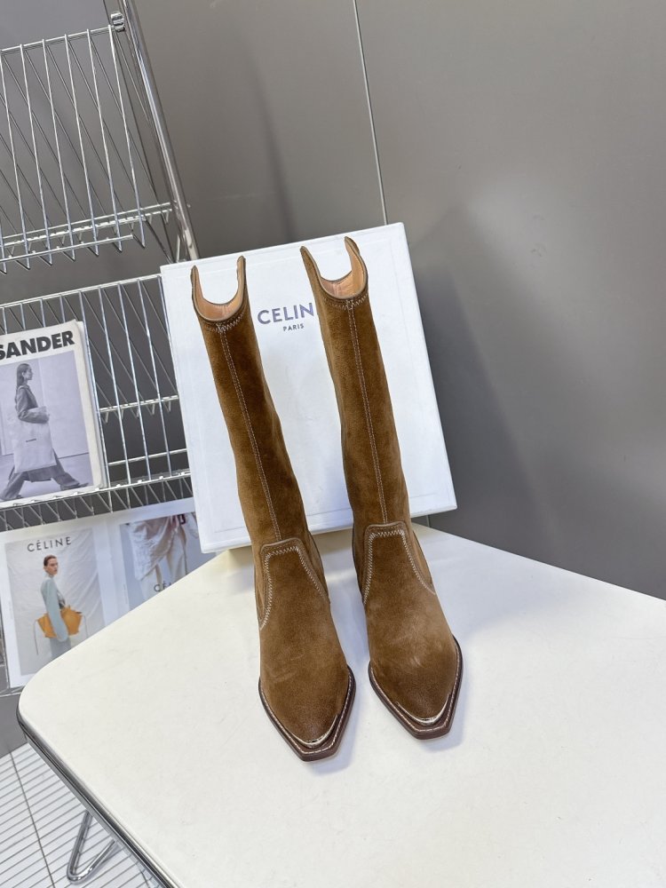 Чоботи жіночі шкіряні фото 2