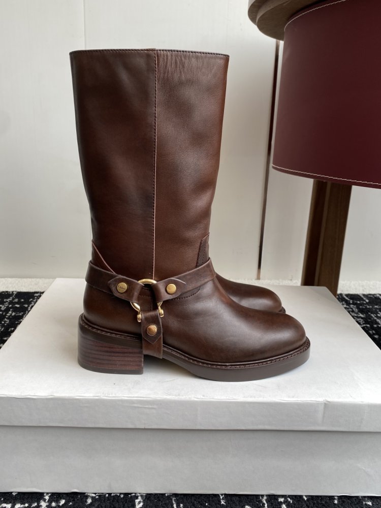 Сапоги женские кожаные фото 2