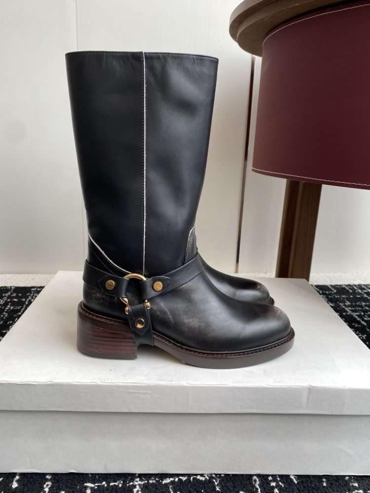 Сапоги женские кожаные фото 2