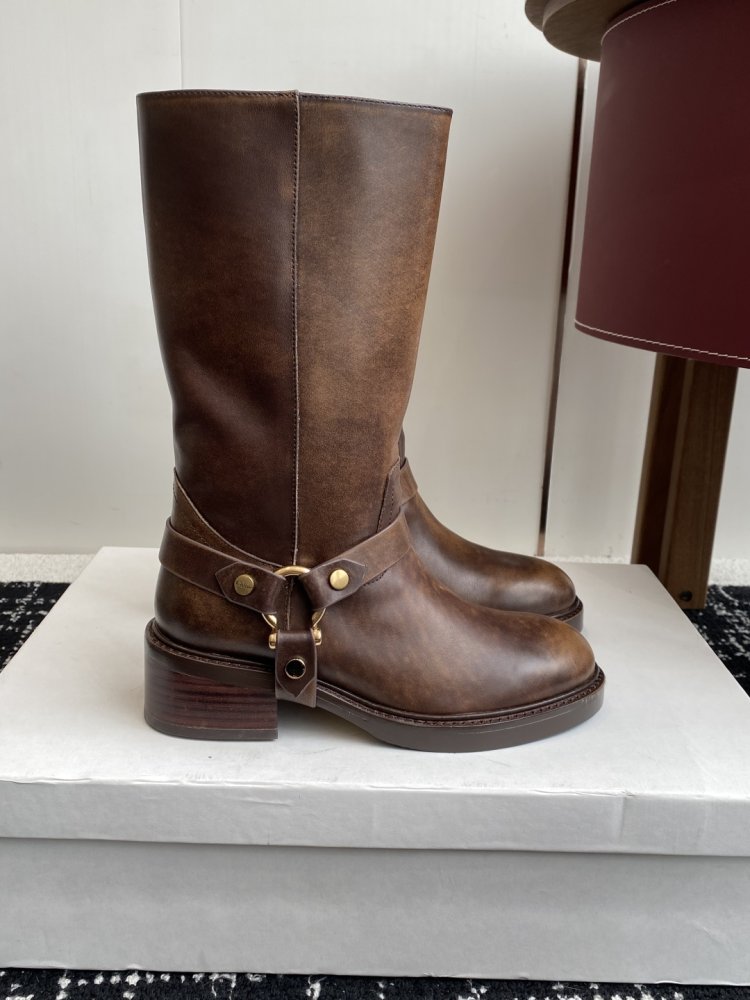 Сапоги женские кожаные фото 2