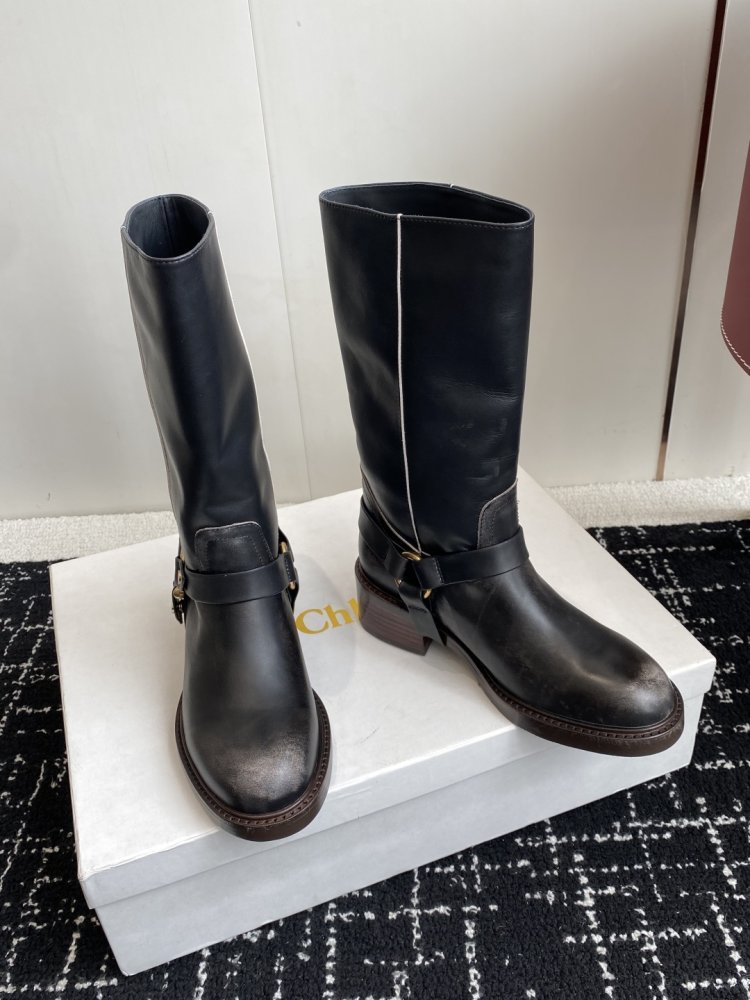 Сапоги женские кожаные фото 3