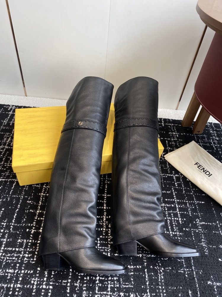 Сапоги женские кожаные фото 4