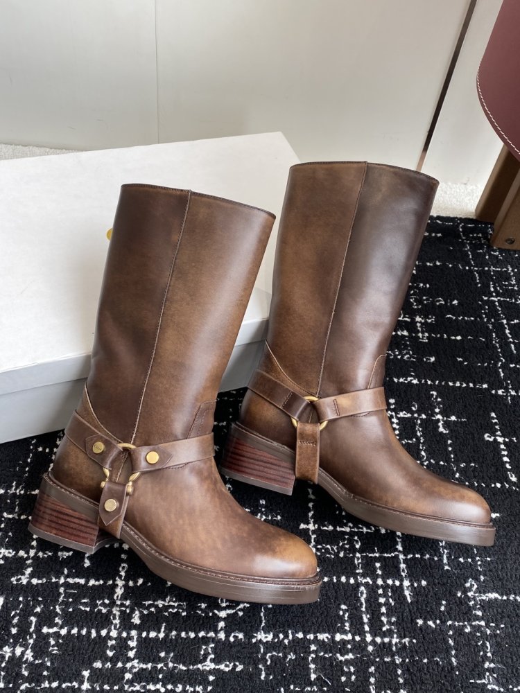 Сапоги женские кожаные фото 4