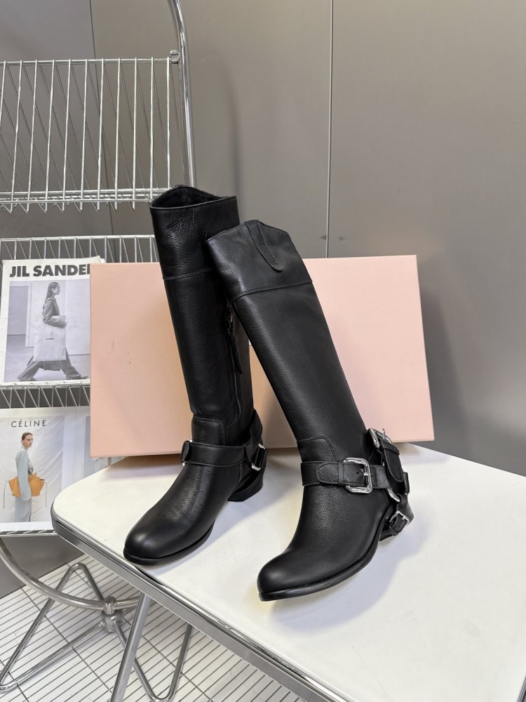 Boots women's leather фото 5