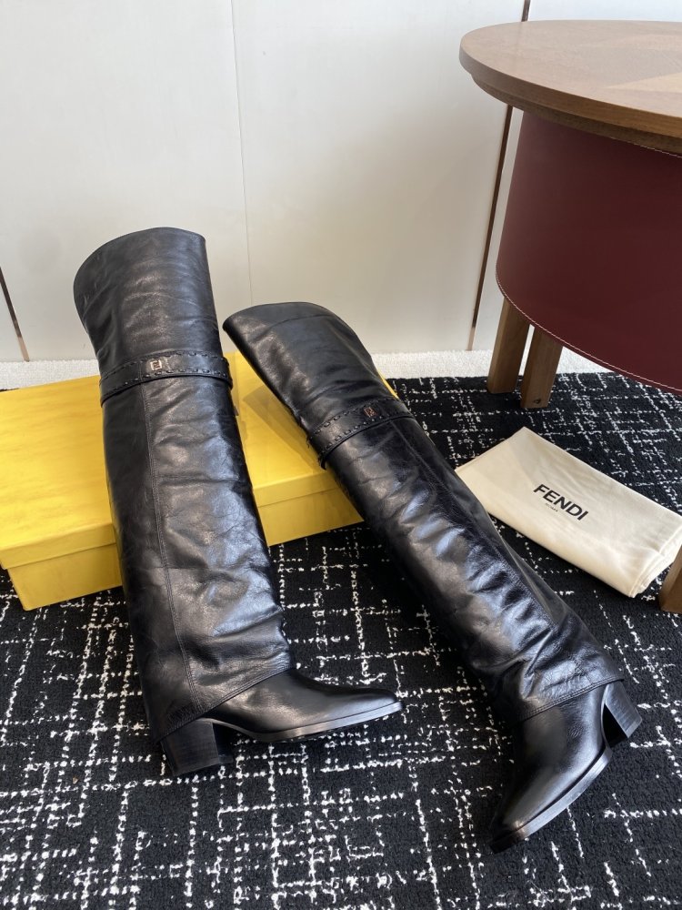 Сапоги женские кожаные фото 5