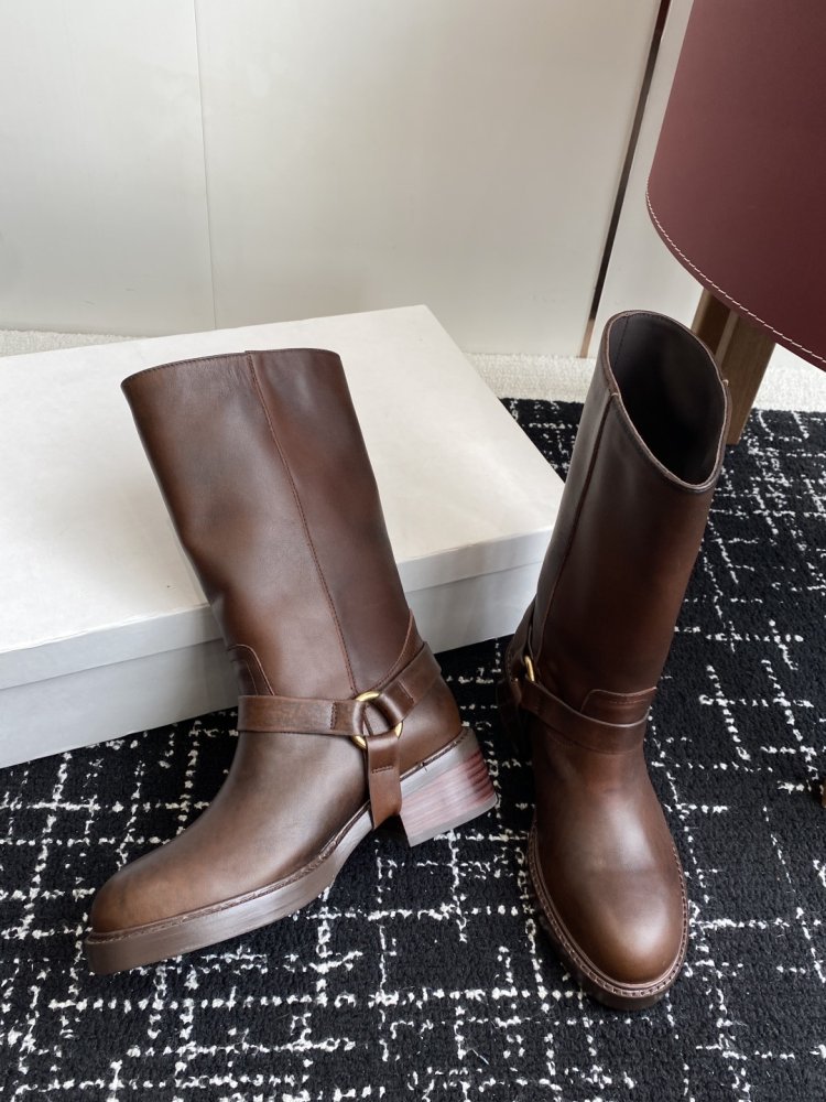 Сапоги женские кожаные фото 5