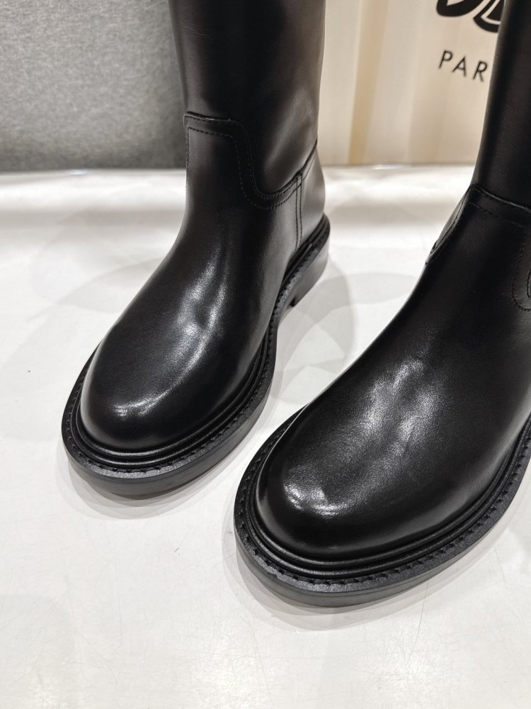 Чоботи жіночі шкіряні фото 7