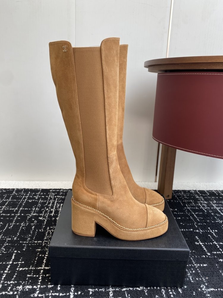 Чоботи жіночі на блочном підборах